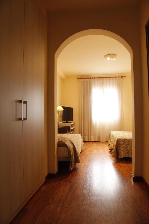 קסטלו דה אמפוריאס Hotel Canet חדר תמונה