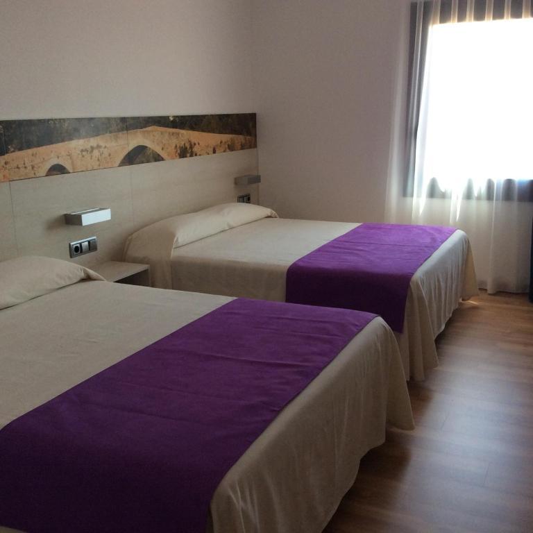 קסטלו דה אמפוריאס Hotel Canet חדר תמונה