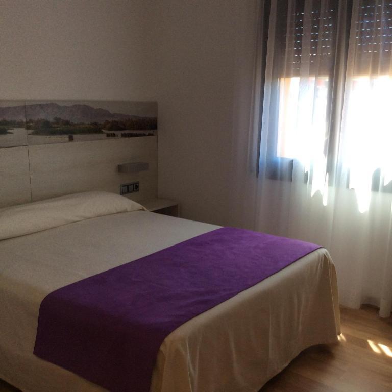 קסטלו דה אמפוריאס Hotel Canet חדר תמונה